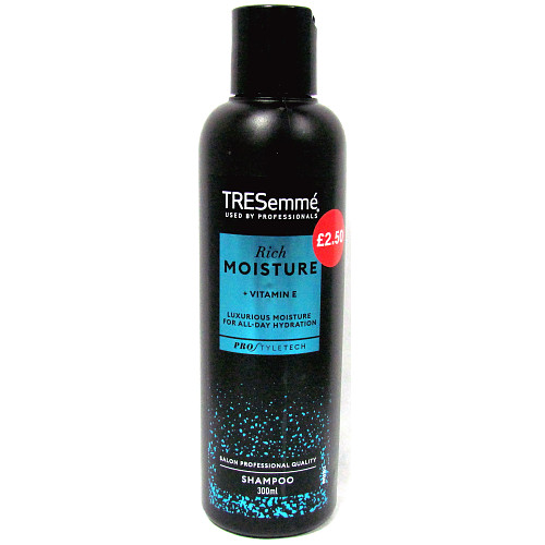 TRESemmé PRO Style Tech Rich Moisture Shampoo 300ml